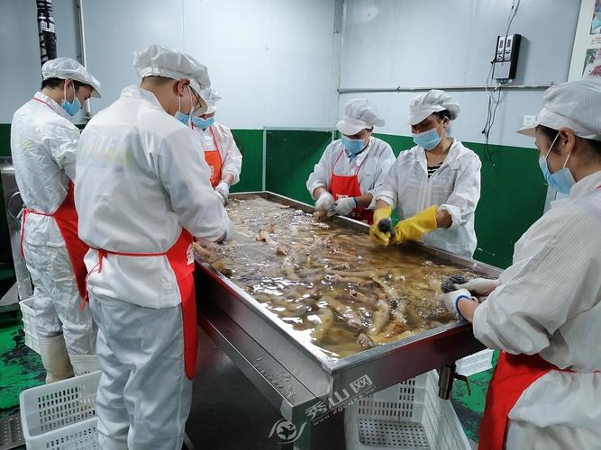 企业发展与民族团结进步同频共振——重庆培君香熹生物科技的实践之路